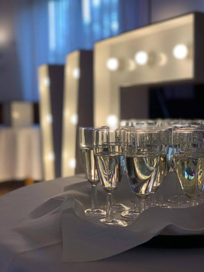 نوفه تارخ Restauracja Noclegi Ruczaj المظهر الخارجي الصورة